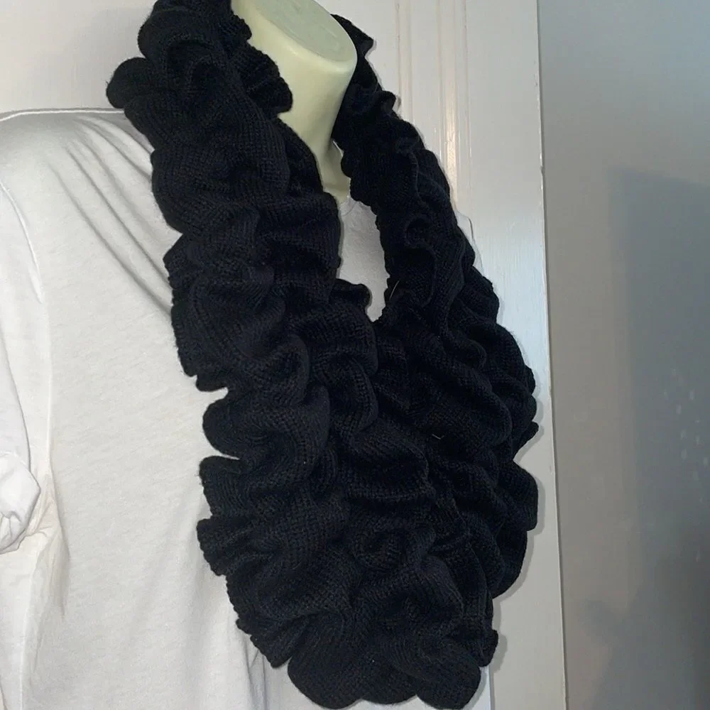 N/A black knit